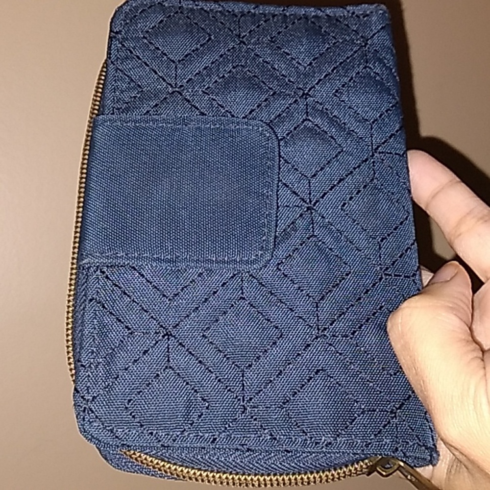Travelon Blue Quilted Wallet Navy Blue Zip Arounds & Button